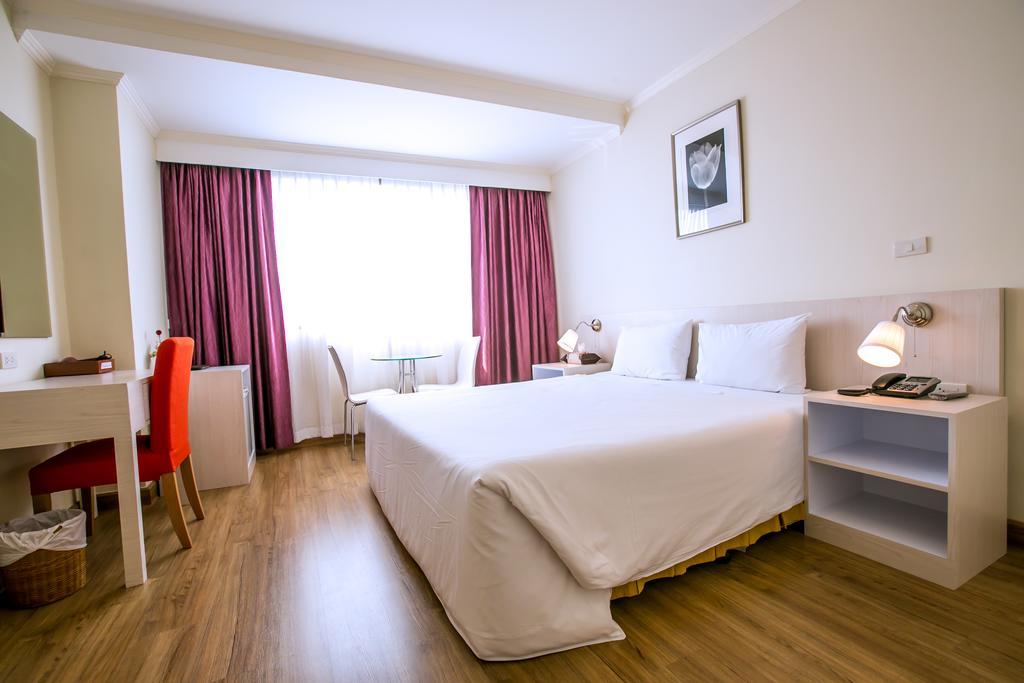 Elizabeth Hotel Bangkok Exteriér fotografie